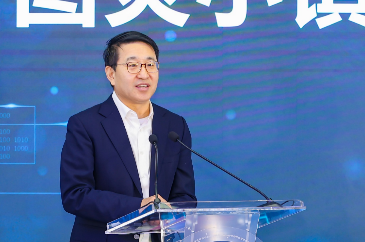 亿田智能:庆阳智算中心规划部署超过2500P绿色算力集群 目前已签订无问芯穹等算力消纳客户