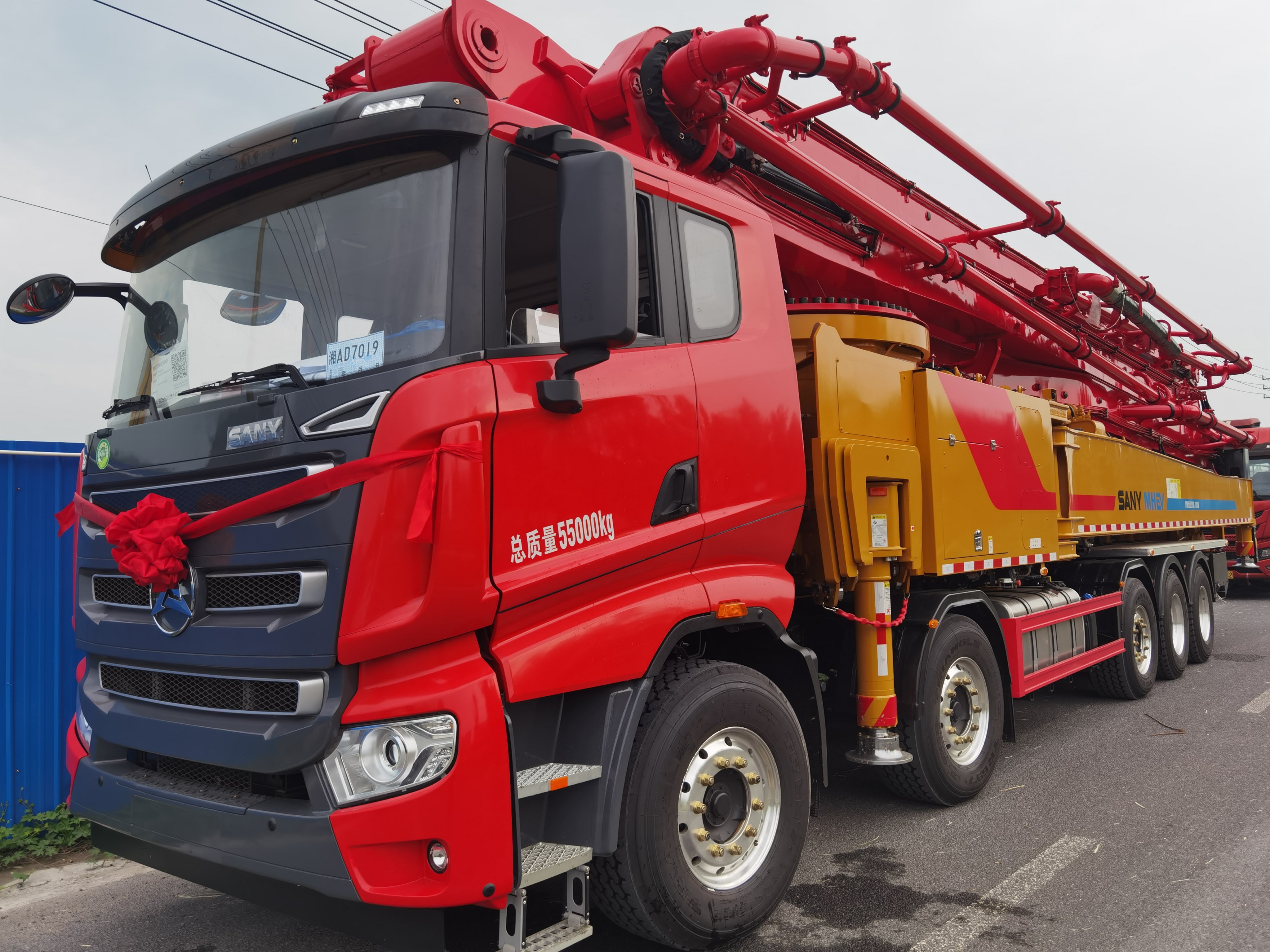 签约4.2亿元！三一泵路事业部发布2025款泵送新品