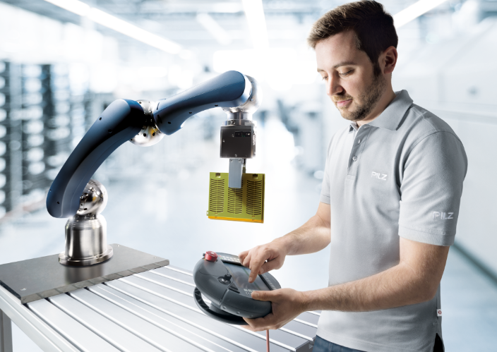 红旗连锁：机器人无人售货系统项目目前不会对销售收入造成任何直接影响