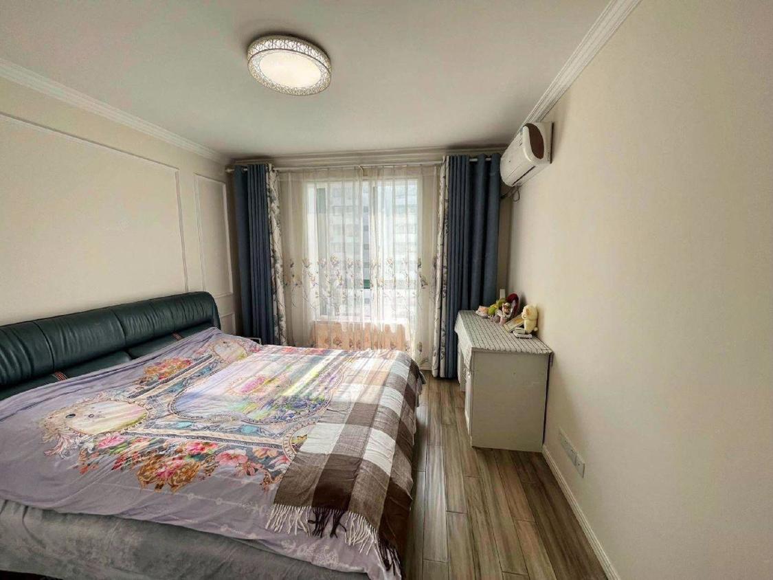 在上海的年轻人,以另一种方式住进“高档小区”