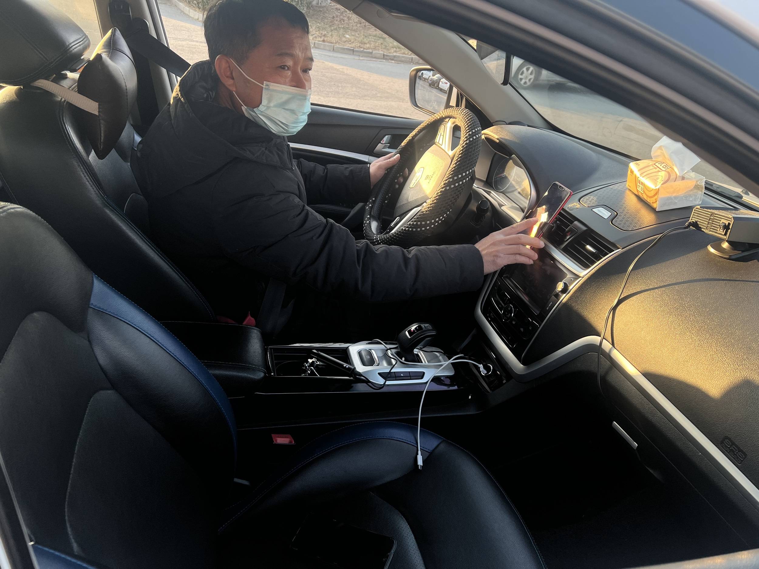 曹操出行再度冲刺港股IPO：5万名司机无网约车驾驶证，因不合规多次被约谈