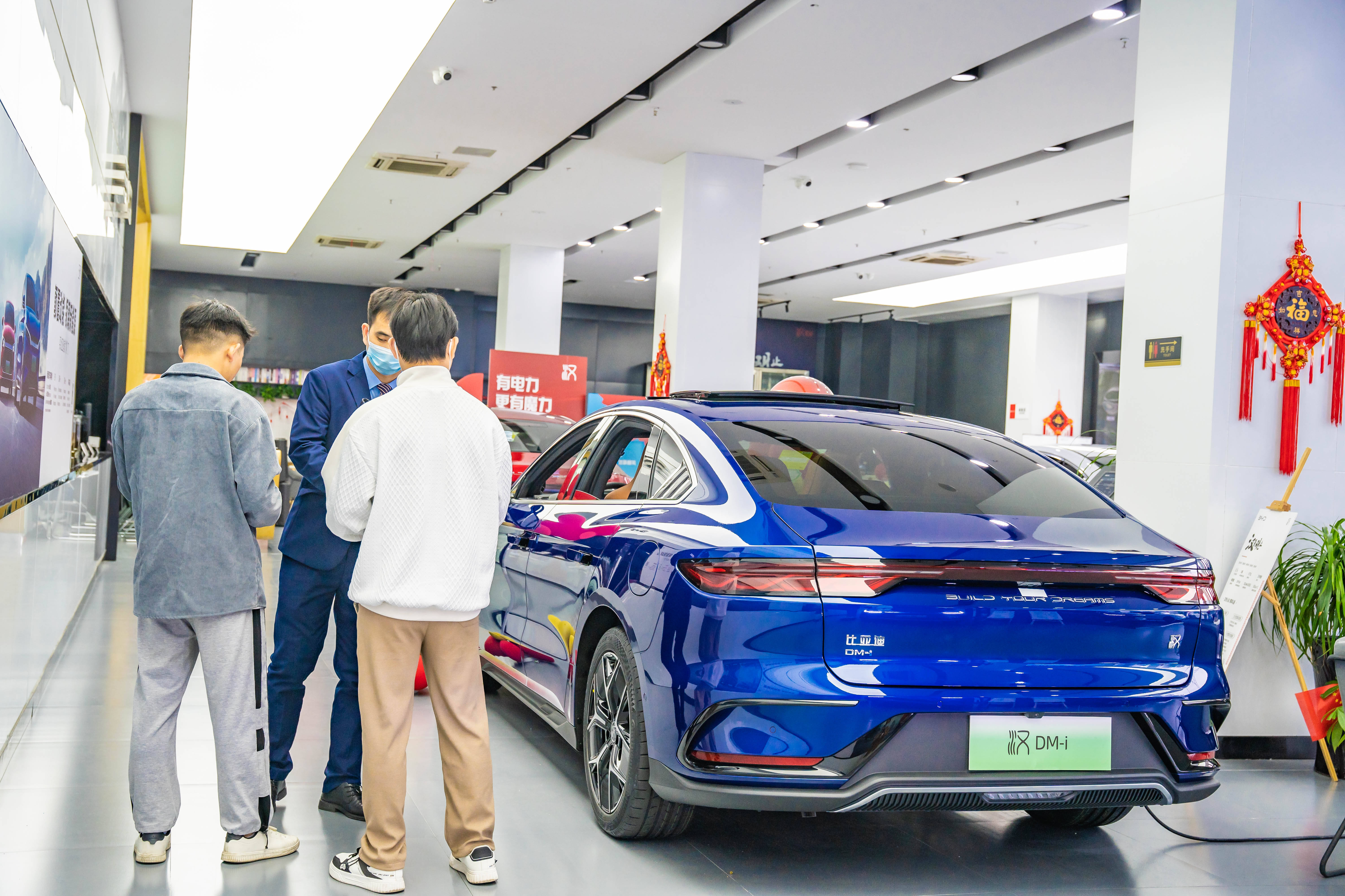 特锐德：公司目前在电力设备领域与比亚迪有合作