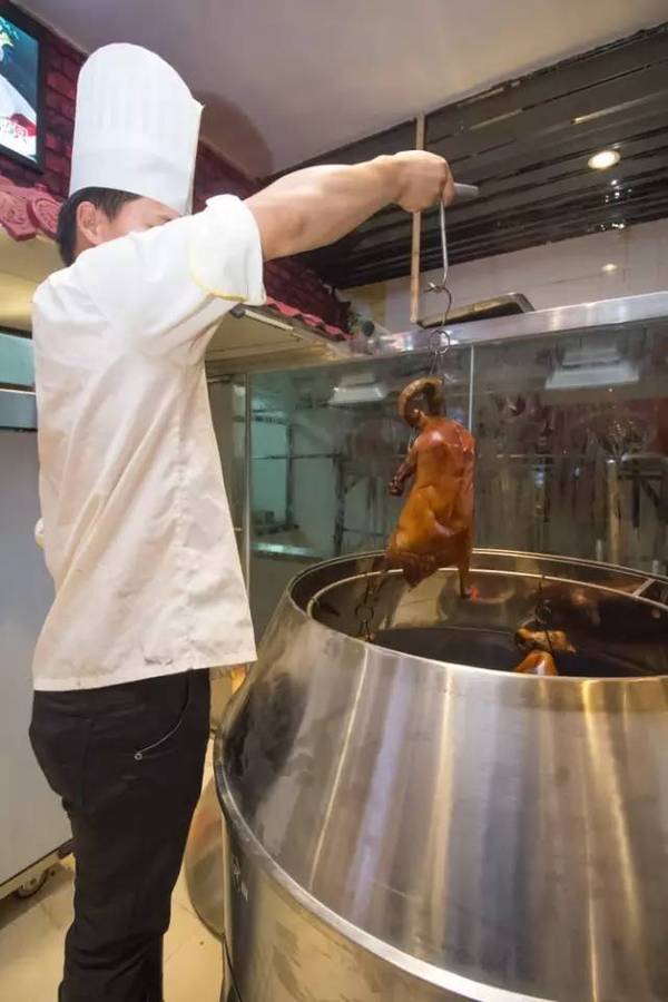 深沪北百元股数量达88只，电子行业占比最高