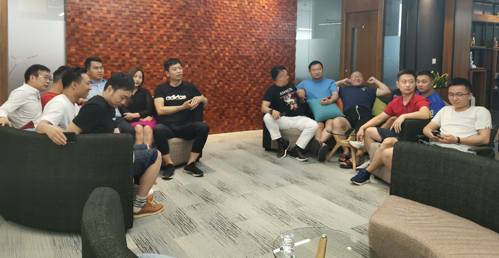 祖名股份正值"多事之秋"