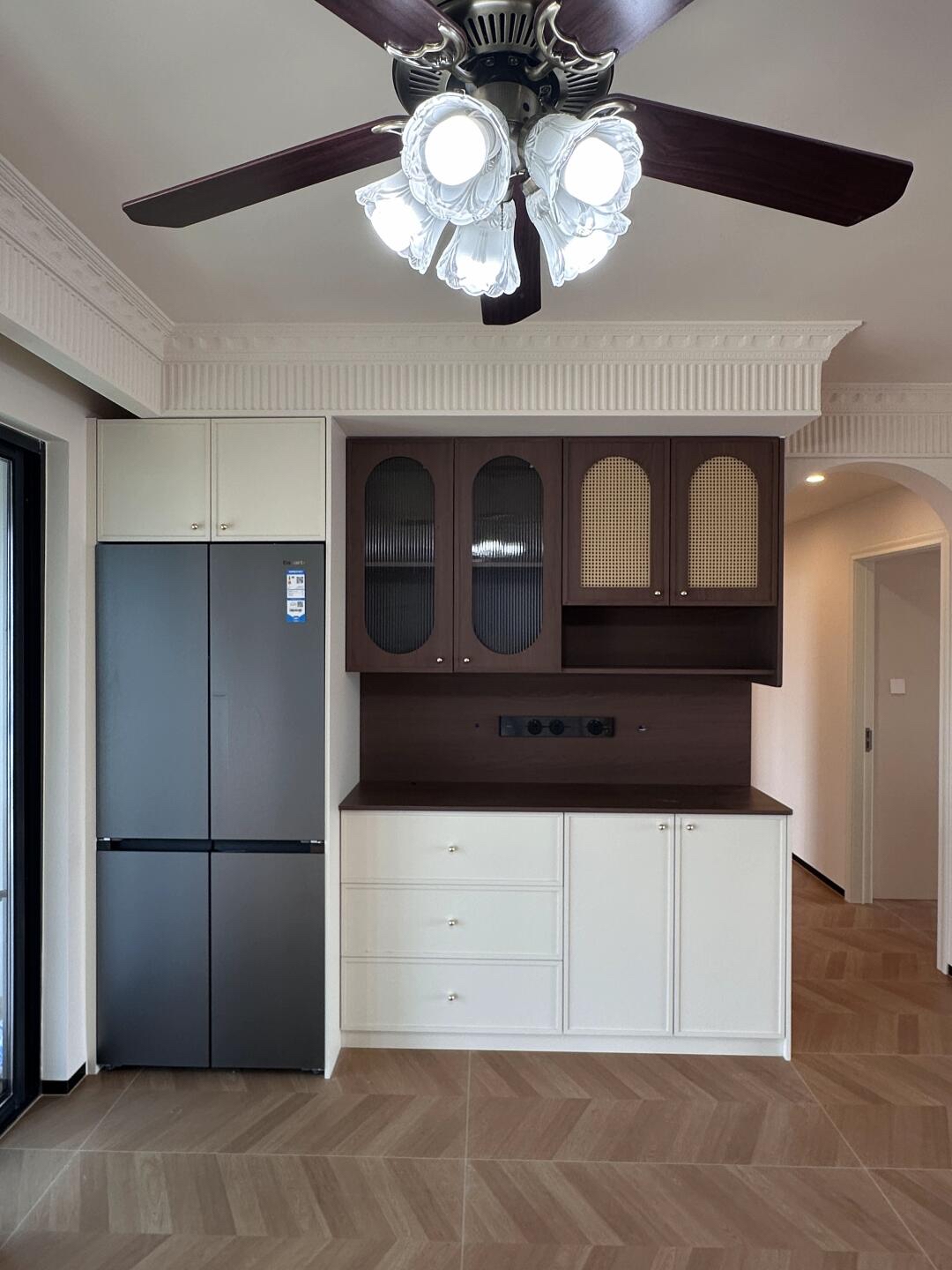 亚振家居"改朝换代"能否解决濒临退市的危机？