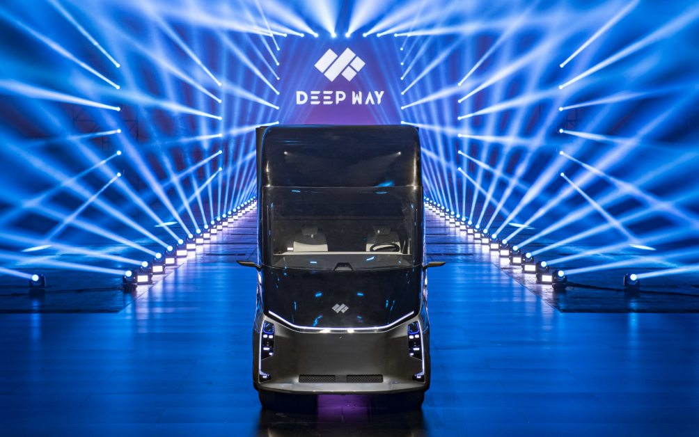 自动驾驶双雄港股上市首日“双杀”！文远知行跌13%问题在哪？